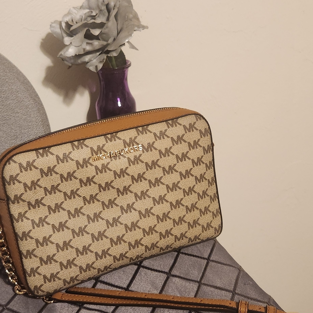 Michael Kors Signature Brown and Cream Crossbody Bag